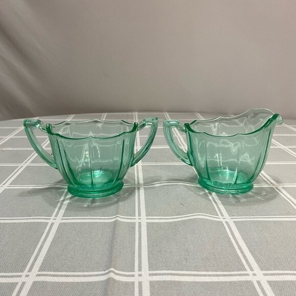 Vtg Green Uranium Vaseline Depression Glass Sugar Bowl & Creamer Set Glow Green - Picture 5 of 9